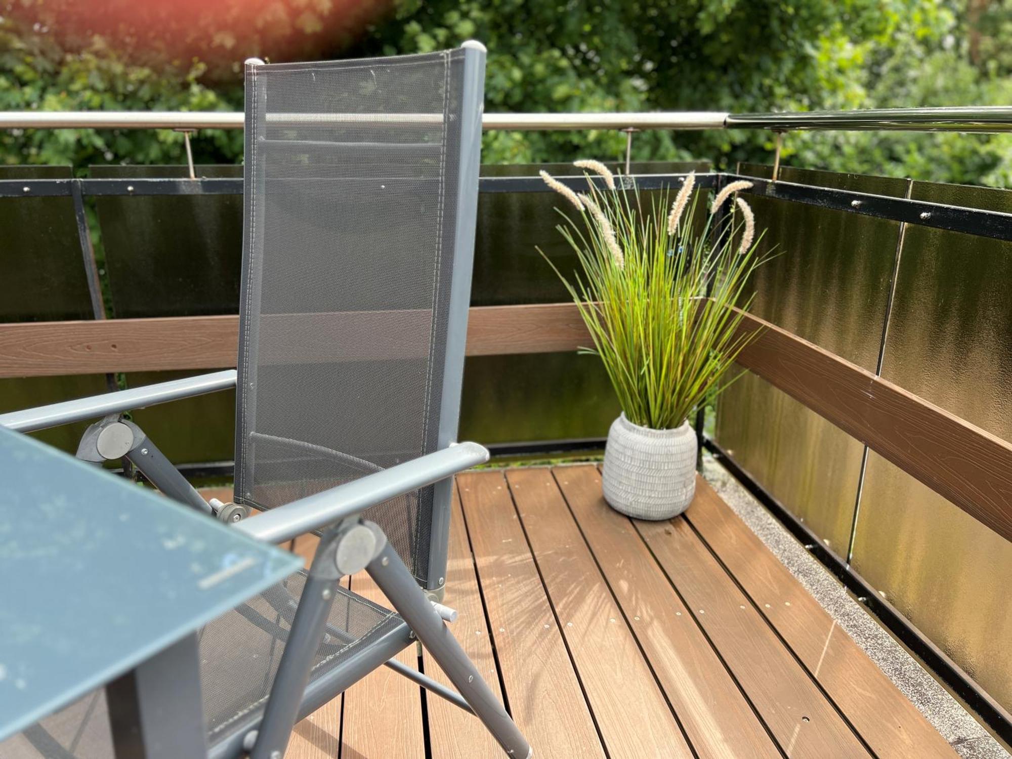 Peedy'S Luxurioese 60M² Wohnung Mit Balkonterrasse Stade Exterior foto